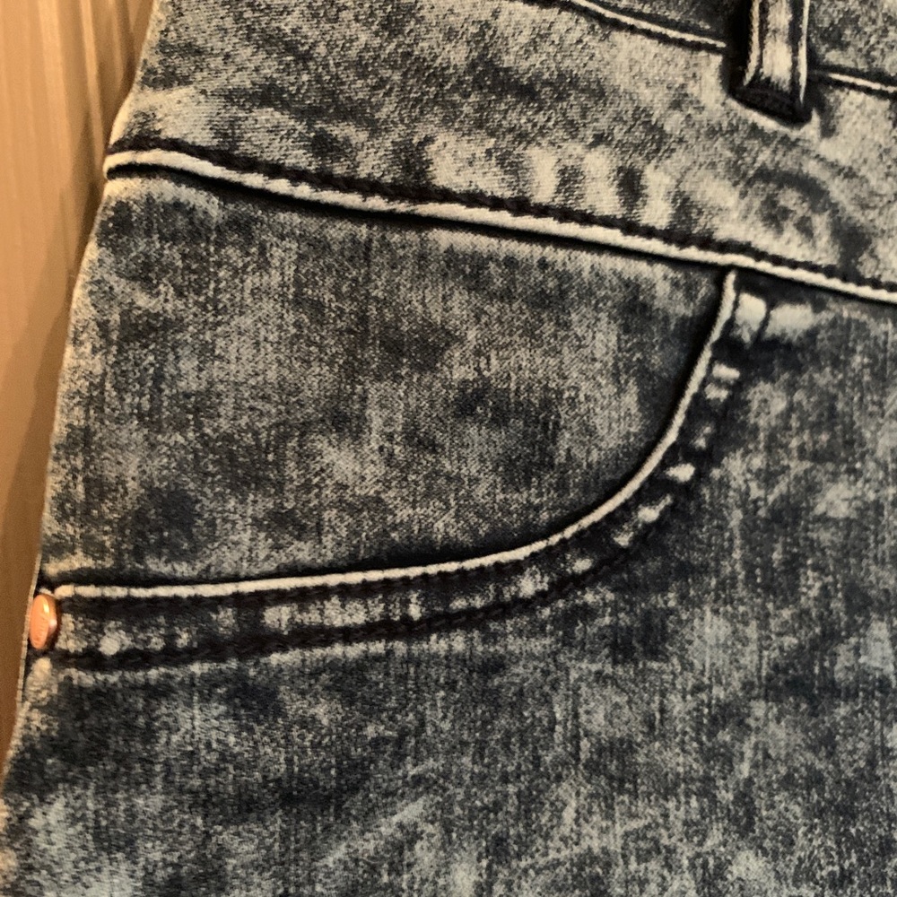Refuge High Waisted Shorts Blue Denim Size 12 - Picture 3 of 12